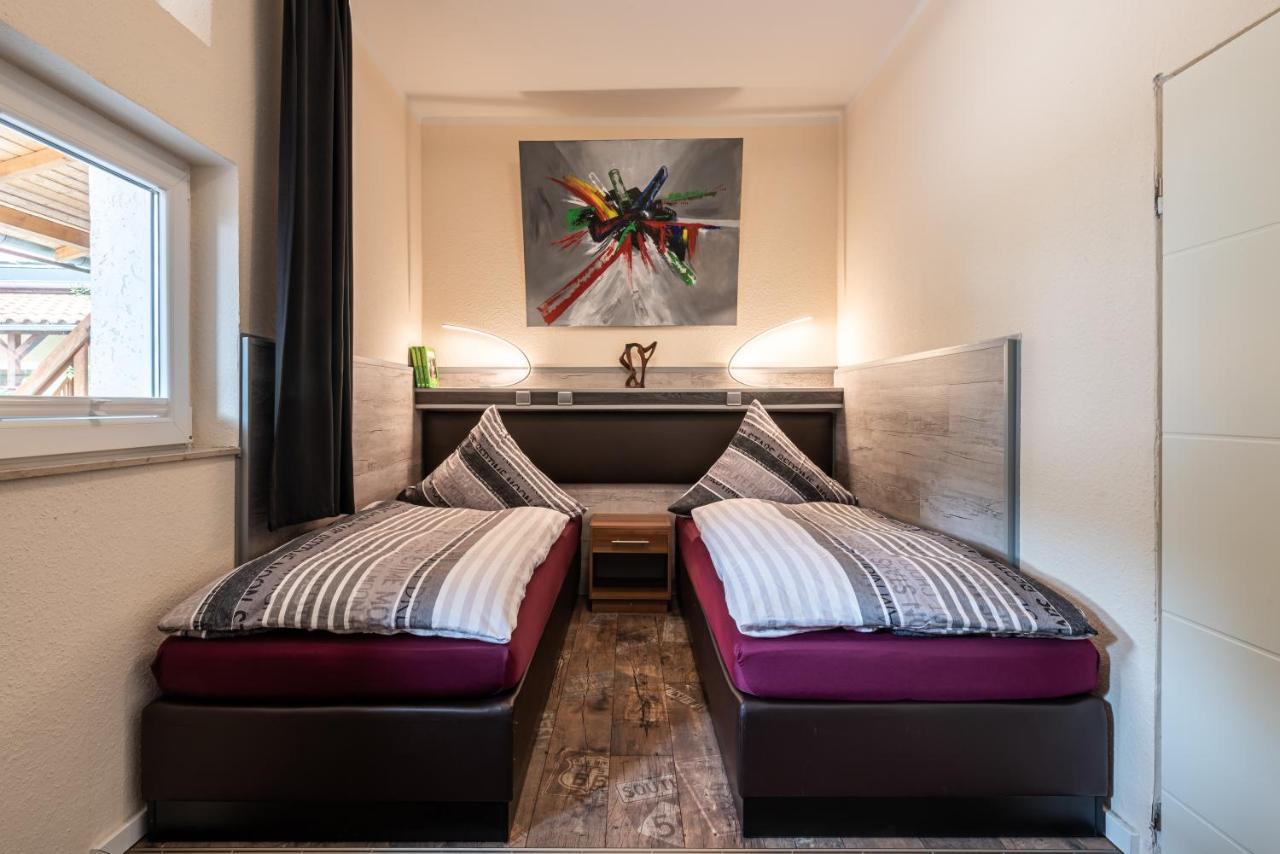 Land-Hotel Zum Schwan, Garni Weilerswist-Metternich, 3 E-Ladestationen, Naehe Phantasialand, Palmenparadies Euskirchen Екстер'єр фото
