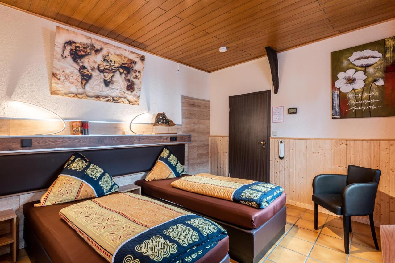 Land-Hotel Zum Schwan, Garni Weilerswist-Metternich, 3 E-Ladestationen, Naehe Phantasialand, Palmenparadies Euskirchen Екстер'єр фото
