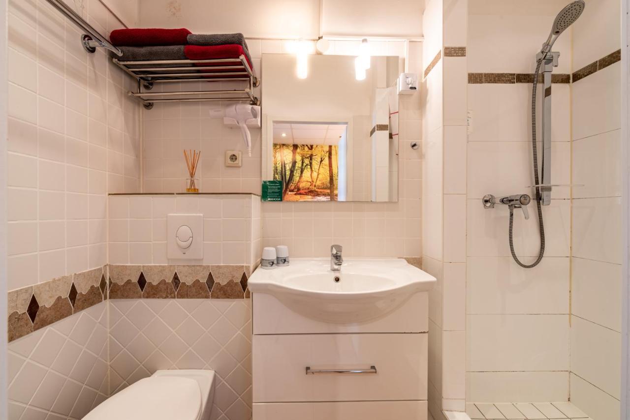 Land-Hotel Zum Schwan, Garni Weilerswist-Metternich, 3 E-Ladestationen, Naehe Phantasialand, Palmenparadies Euskirchen Екстер'єр фото