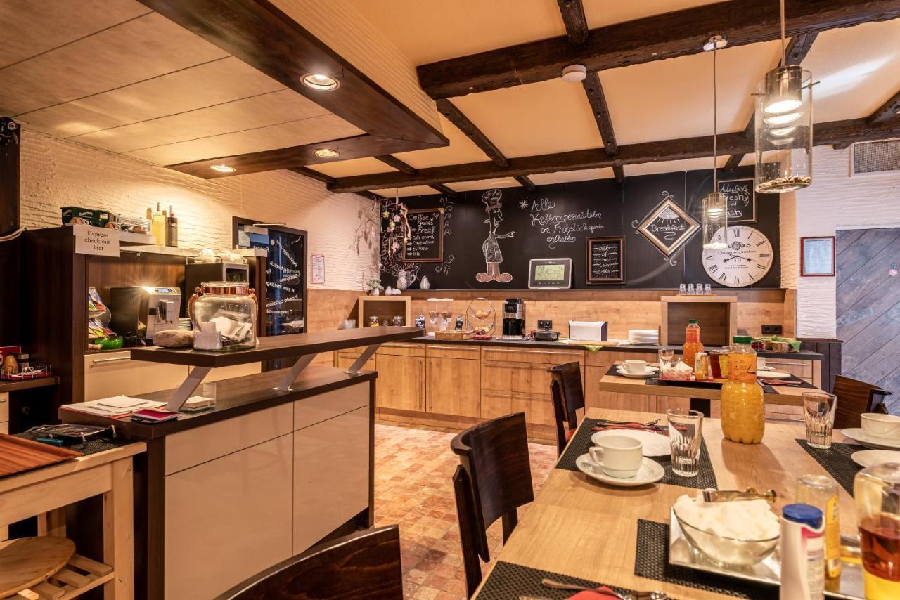 Land-Hotel Zum Schwan, Garni Weilerswist-Metternich, 3 E-Ladestationen, Naehe Phantasialand, Palmenparadies Euskirchen Екстер'єр фото
