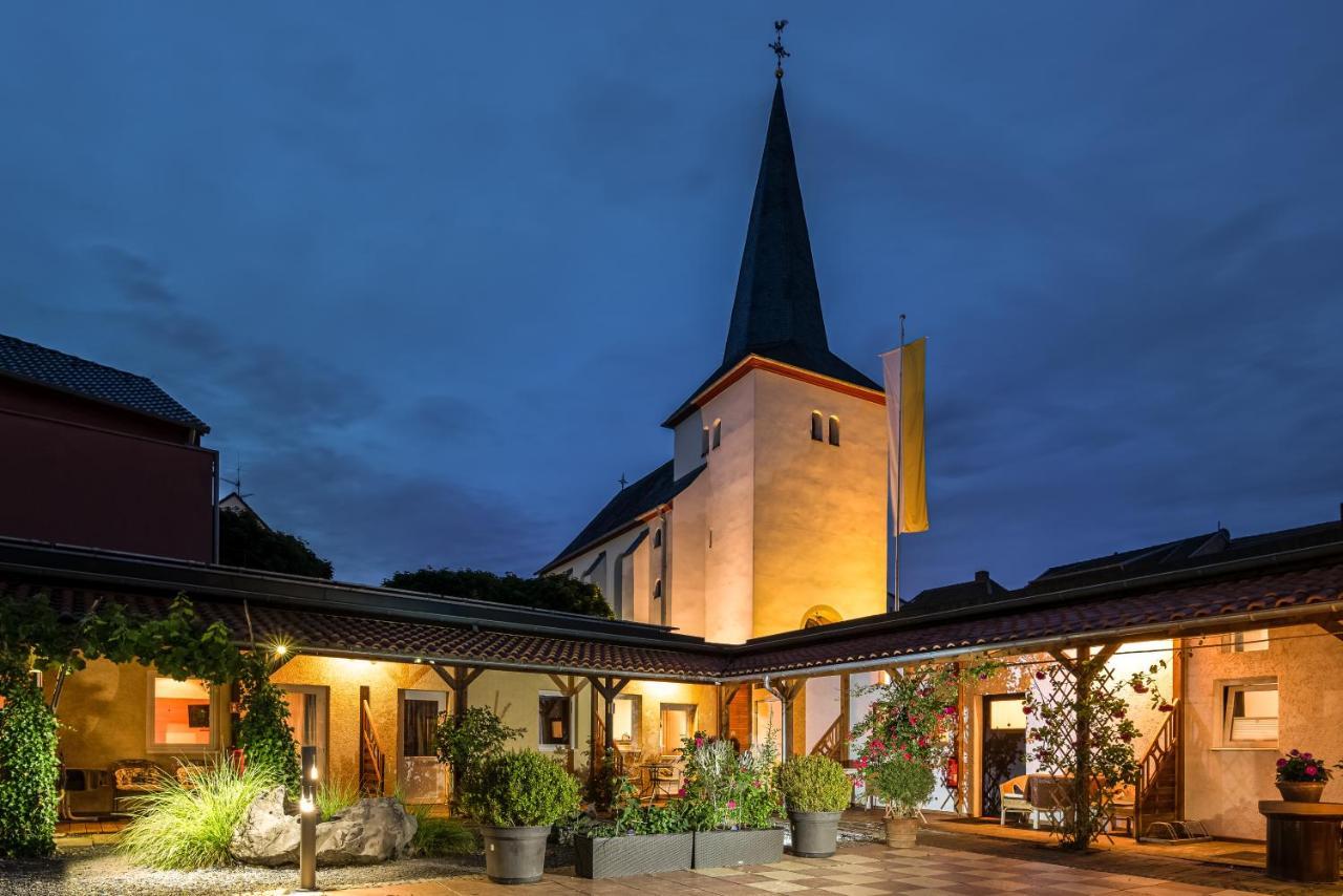 Land-Hotel Zum Schwan, Garni Weilerswist-Metternich, 3 E-Ladestationen, Naehe Phantasialand, Palmenparadies Euskirchen Екстер'єр фото